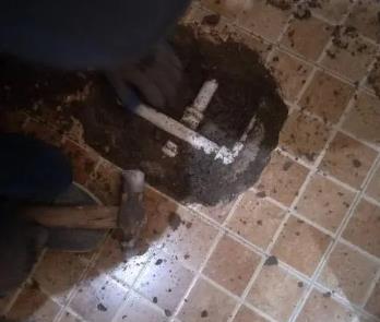 成都卫生间漏水维修公司为您分享下卫生间渗水如何处理及注意事项